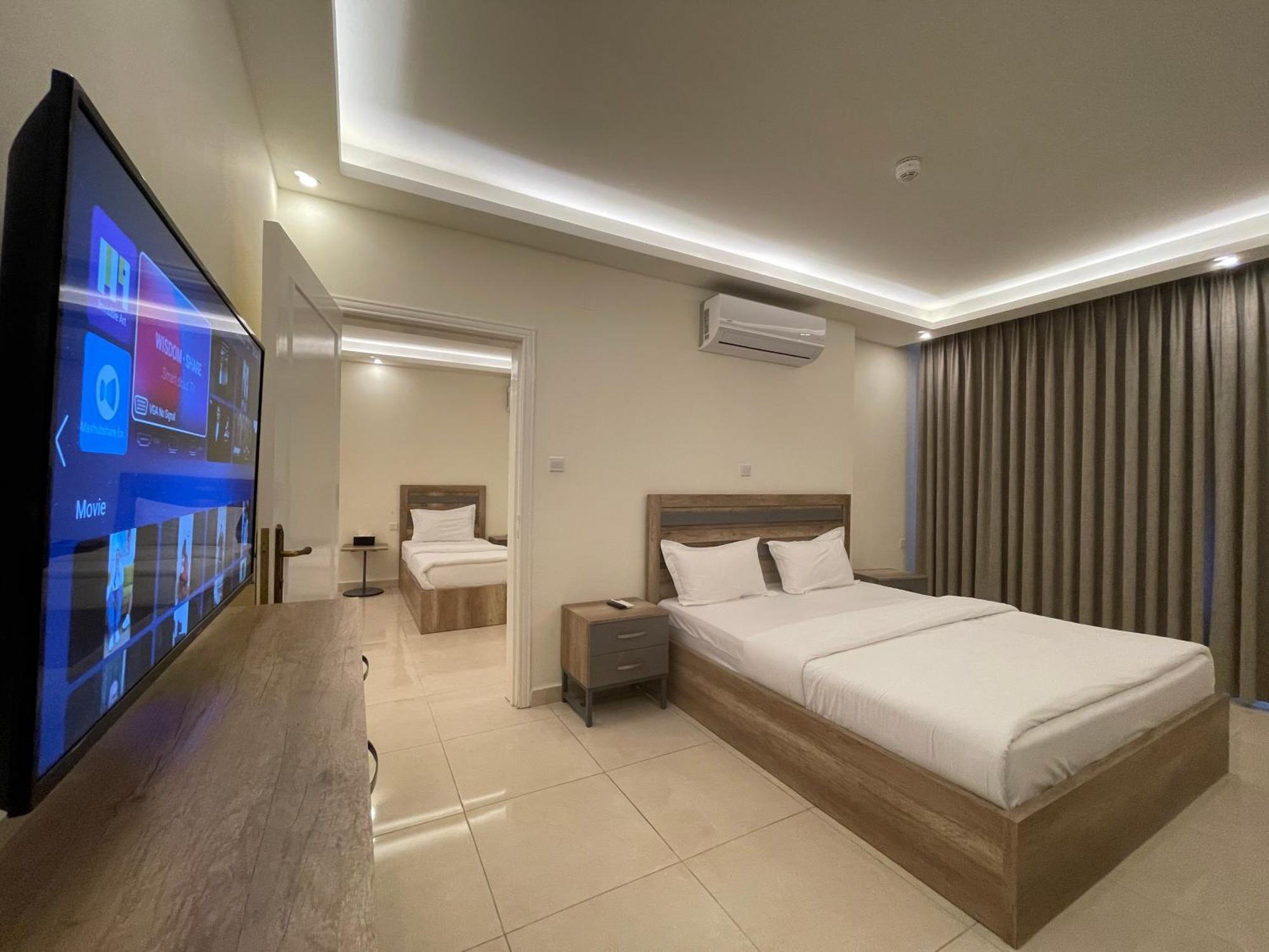 Aster Hotel Akaba Buitenkant foto