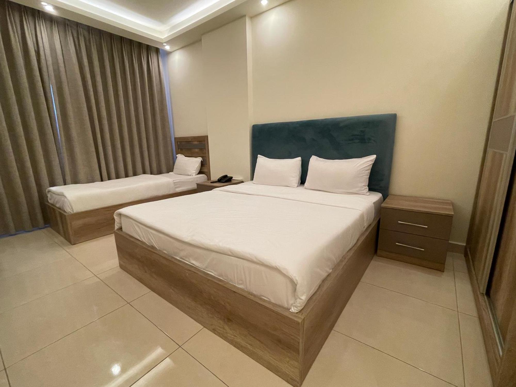 Aster Hotel Akaba Buitenkant foto