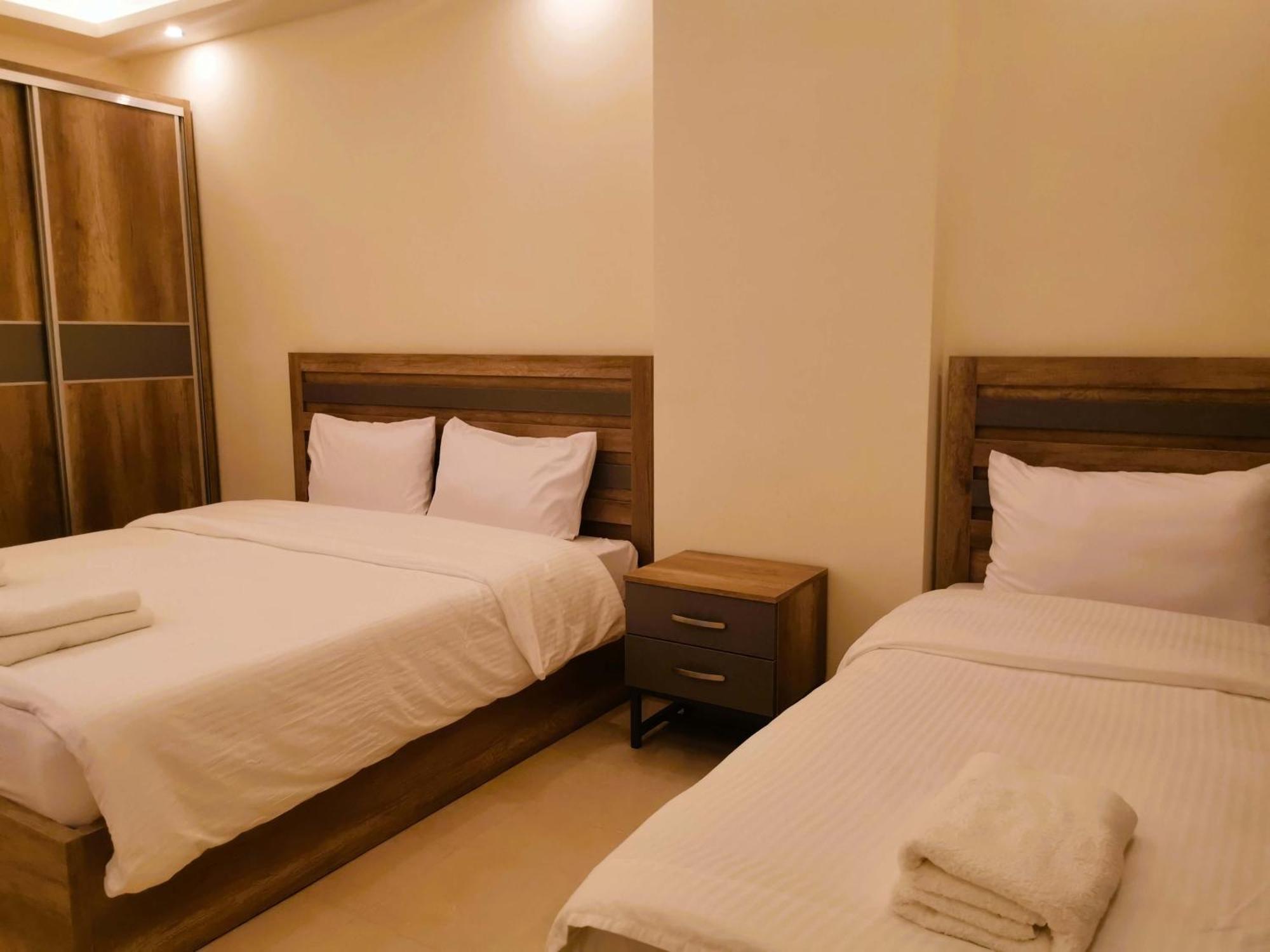 Aster Hotel Akaba Buitenkant foto